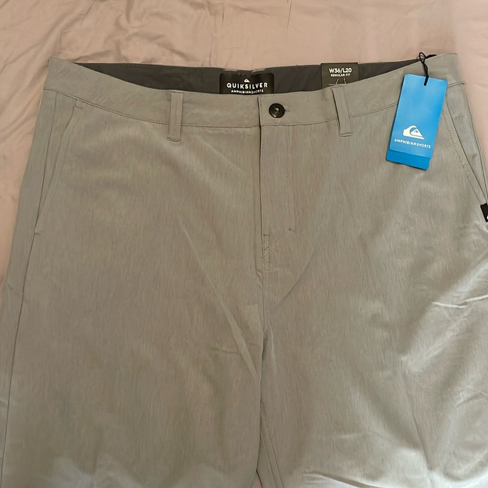 QUICKSILVER SHORTS